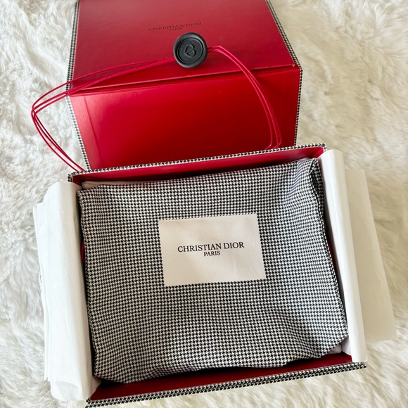 NEW Dior Bundle Houndstooth Gift Box Drawstring Pouch Bag Cosmetic Pillow - Picture 2 of 16